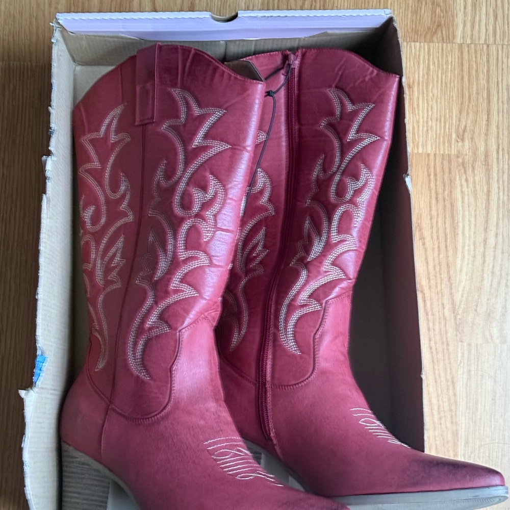 NWT Pop Barry Red Western Boots